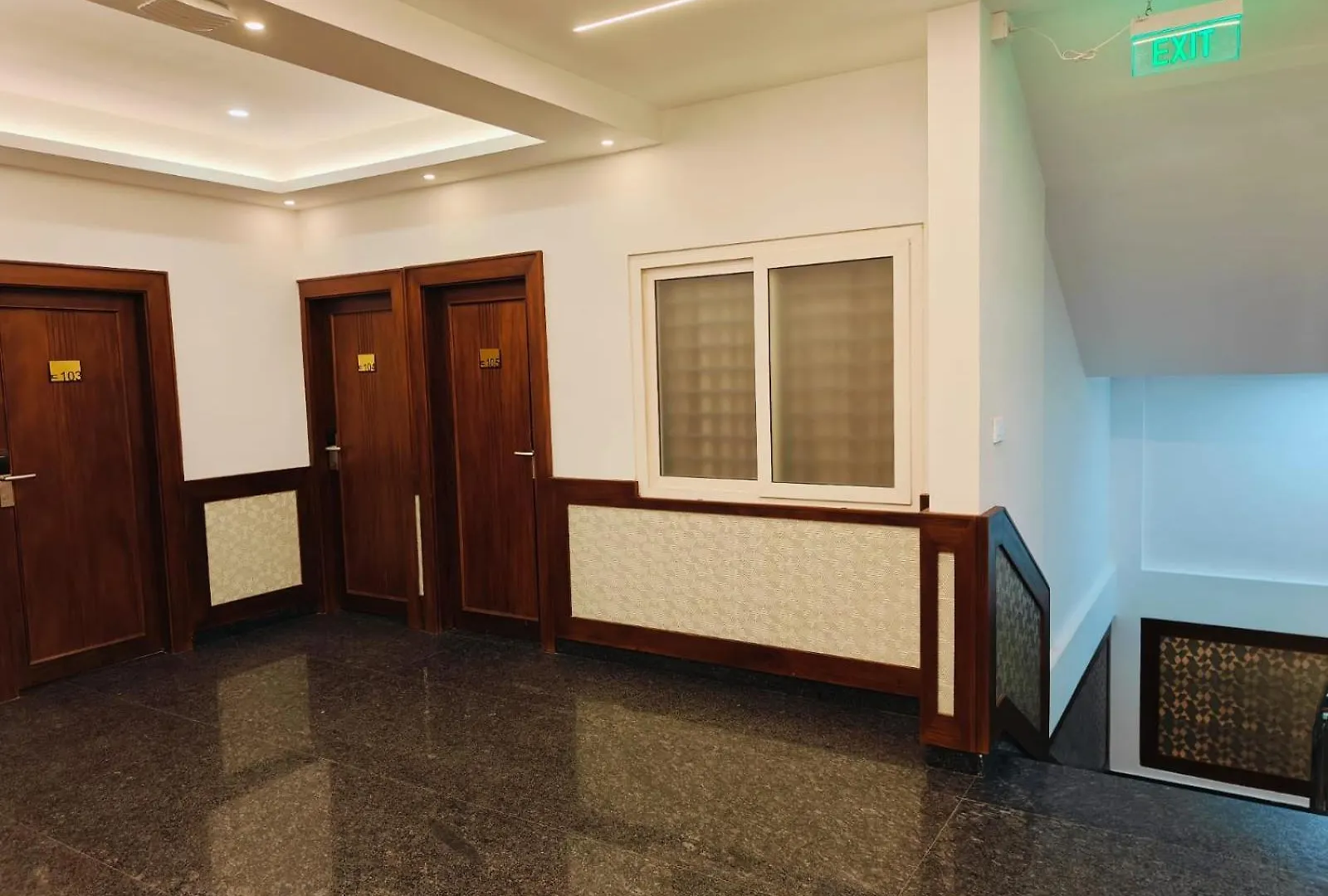 Hotel Blizz Regency Kochi 0*,  Indie